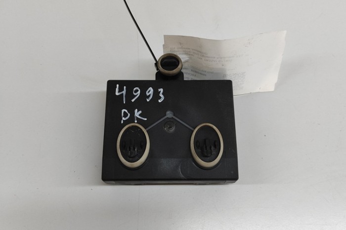 Modul de control ușă st&acirc;nga față VW PASSAT B7 362 2012 OEM: 5Q0959592E,5Q0959592B 29064301