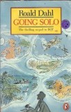Roman Going solo Roald Dahl literatura straina editura Puffin Books 1986 209 pagini