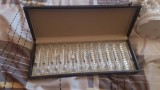 Lot vintage &mdash; cristal Czechoslovakia + figurină porțelan păsări