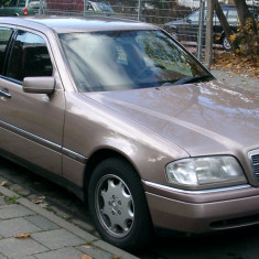 Electromotor Mercedes C Class W202 benzina 2.0 an 1993-2000