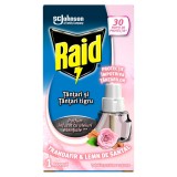 Rezerva pentru aparat electric anti-tantari Raid, trandafir si lemn de santal, 21 ml