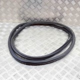 Garnitura ușă st&acirc;nga spate PORSCHE MACAN 95B 2015 OEM: 95B833721,95B.833.721