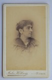 CDV Atelier Romania Jules Hellwig Roman femeie