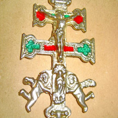 A293-Aplica mica crucifix arhaic vintage din alama cromata cu model ambele fete.