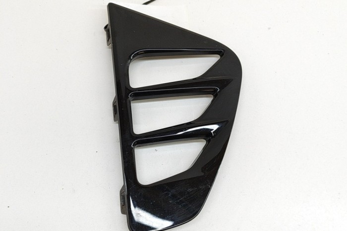 Grila dreapta față SSANGYONG KORANDO C300 2022 OEM: K78766-39000,78766-39000 26363444