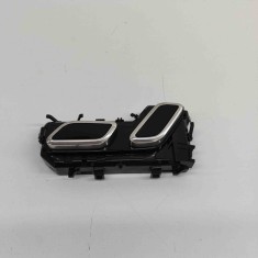Buton de control scaun dreapta LAND ROVER RANGE ROVER SPORT L461 2024 OEM: M9R3-14B566-AB | 29509842