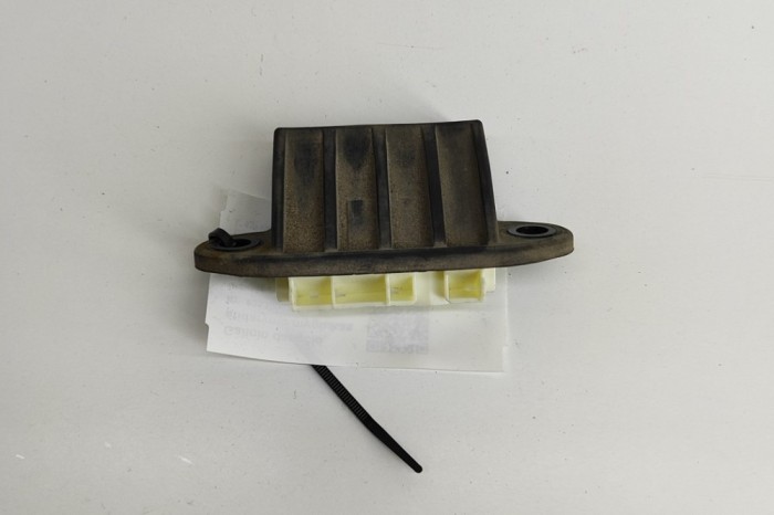 Comutator deschidere haion TOYOTA RAV 4 IV _A4_ 2015 OEM: 84840-48020 28360023