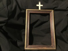 arta / design / vintage - Rama deosebita din lemn pentru fotografii icoana etc !