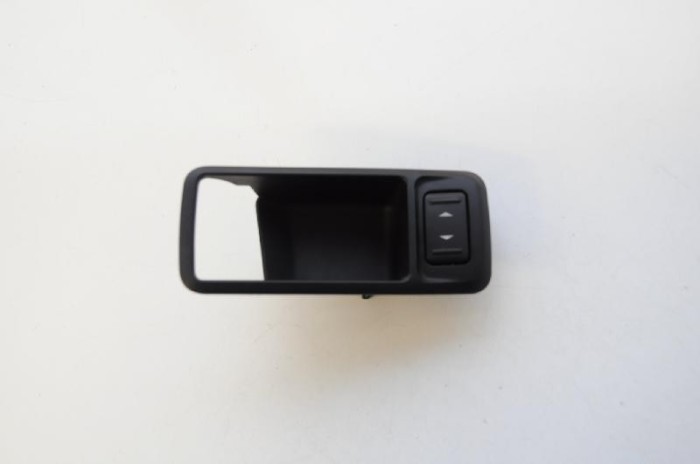 FORD FOCUS C-MAX 2004 OEM: 3M51-226A37 SKU: 2142929