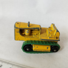 bnk jc Matchbox 8d Caterpillar Tractor