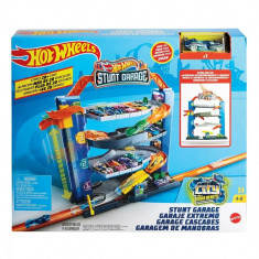 Set Hot Wheels, Garajul Cu Cascadorii