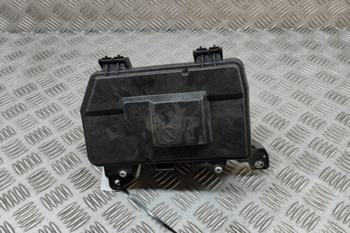 Panou de siguranțe MERCEDES-BENZ C W206 2023 OEM: A2065400300,A2065400600 28279937