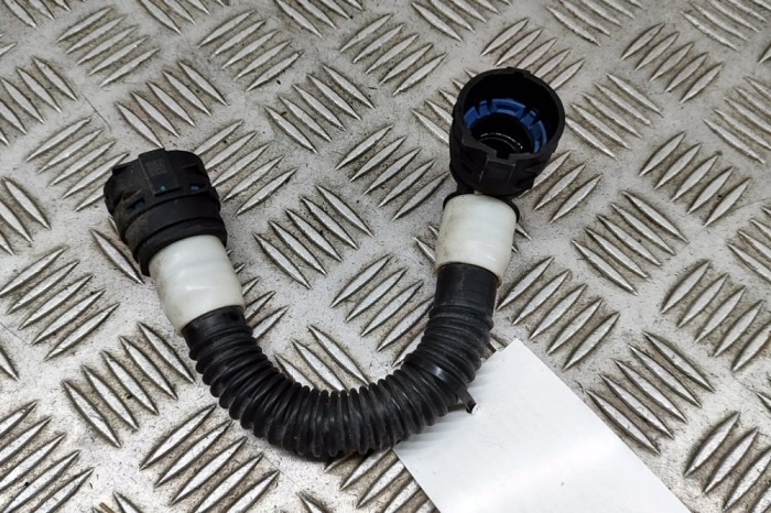 Furtun de lichid de răcire TESLA MODEL 3 2021 OEM: 1631597-00-A 28214775