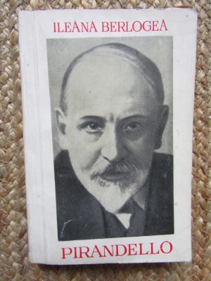 ILEANA BERLOGEA - PIRANDELLO foto