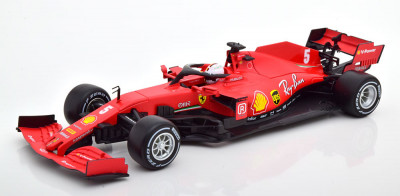 Macheta Ferrari SF1000 Sebastian Vettel Formula 1 2020 - Bburago F1 1/18 foto