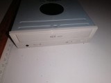 Cumpara ieftin CD ROM DRIVE LG PT COLECTIONAT