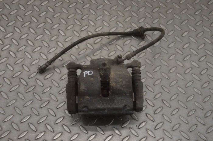 Etrier de fr&acirc;nă dreapta față BMW 3 G20, G28 2022 23077308