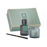 Cumpara ieftin Set parfum camera, lumanare parfumata Lemn Cedru si Flori albe 150 ml, 100 gr