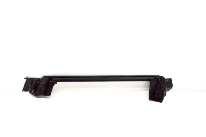 Chedar geam ușă dreapta spate TESLA MODEL 3 2019 OEM: 1090504-00-F,1090503-00-F 12568340