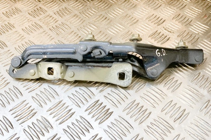 Balama haion dreapta TESLA MODEL 3 2018 OEM: 1092821-00-D 10880743
