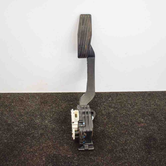 Pedala de accelerație OPEL MOKKA / MOKKA X 2017 OEM: 95087911 3824570