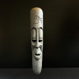 Mască decorativă cu simbol Om, din lemn &ndash; Indonezia