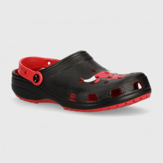 Crocs papuci Nba Chicago Bulls Classic Clog barbati, culoarea negru, 209441