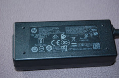 Incarcator laptop HP 19.5V 45W 2.31A model HSTNN-LA40 mufa noua albastra foto