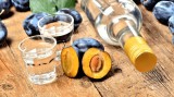 Vand tuica din prune, 10 litri, 100% naturala productie proprie sat natal