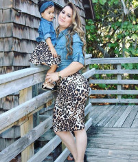 Costum mama animal print foto