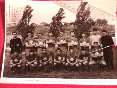 Foto (veche-1966) fotbal - echipa SIDERURGISTUL Galati (starea care se vede) foto