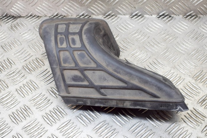 Tub de admisie aer AUDI A5 8T3 2015 OEM: 8R0129739A 14356852
