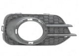 Grila bara Volkswagen Tiguan (5n2), 04.2011-05.2016, fata, Dreapta, Track&amp;amp;Field, cu gauri pt. rama proiector; cu gaura proiector