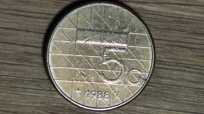 Olanda - moneda de colectie - 5 gulden 1988 - mai rara, singurul an mintmark nicovala - Beatrix, superba !