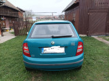 De v&acirc;nzare ca piese Skoda Fabia 2002,1.4 benzina, Berlina