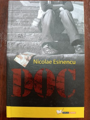 Nicolae Esinencu - DOC - microroman foto