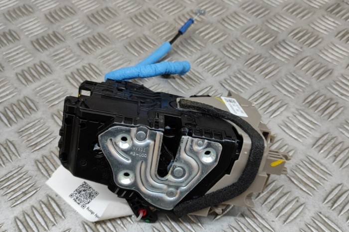 &Icirc;ncuietoare ușă dreapta față KIA XCEED CD 2020 OEM: 81320-J7000 28098910