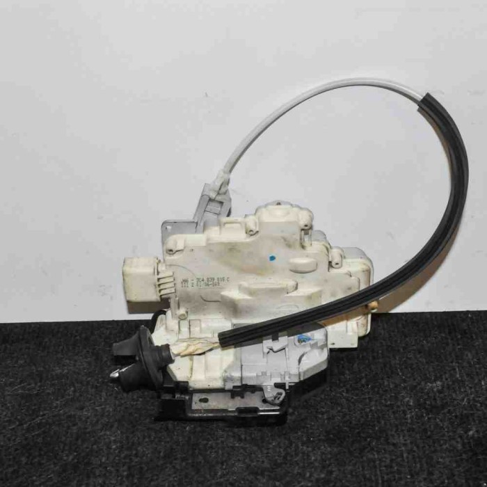 &Icirc;ncuietoare ușă st&acirc;nga spate AUDI Q7 4L 2006 OEM: 3C4839015C