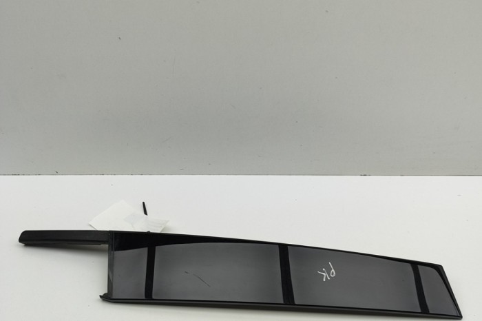 Ornament vertical ușă st&acirc;nga față AUDI A3 Limousine 8VS, 8VM 2018 OEM: 8V5837901 | 30788545