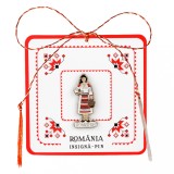 Insigna costum popular, MB111