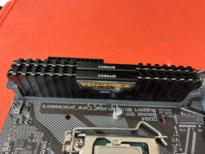 Memorie pc 2x16Gb DDR4 Corsair Vengeance 2666Mhz gaming foto