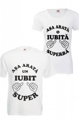 SET 2 TRICOURI PERSONALIZATE ASA ARATA O/ UN IUBIT/ IUBITA SUPER, toate masurile foto