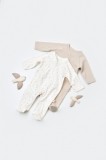 Cumpara ieftin Set 2 salopetele cu maneca lunga si pantaloni lungi cu botosei - 100%bumbac organic - Ecru cu buline, BabyCosy (Marime: 6-9 luni)