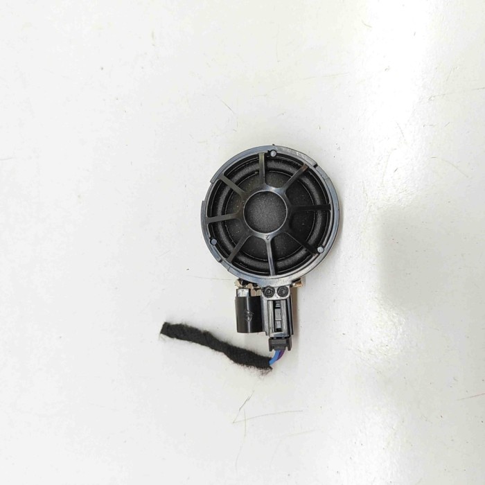 Difuzor ușă st&acirc;nga față TESLA MODEL X 2020 OEM: 1004833-00-A 29812314