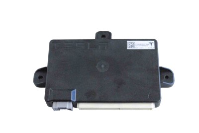 Modul de control ușă dreapta spate TESLA MODEL X 2020 OEM: 1045490-00-H 24821033 foto
