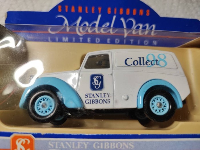 Masinuta vintage de colectie Van Stanley Gibbons