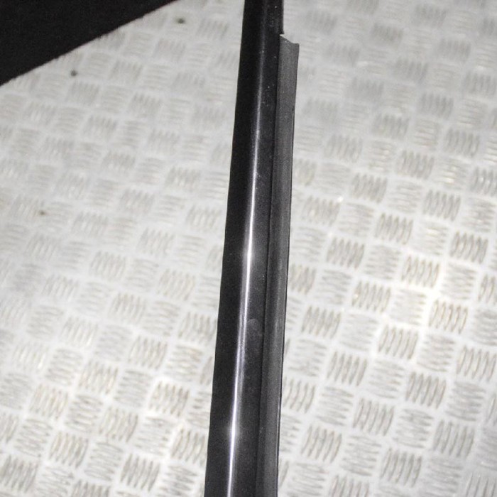 Chedar geam ușă dreapta față MERCEDES-BENZ E W211 2006 1163027