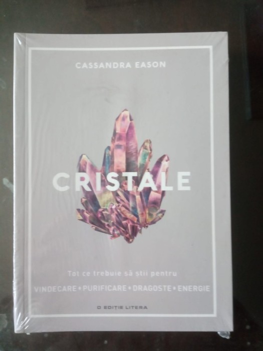 vand carte &quot; Cristale &quot;