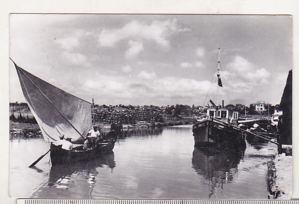 bnk cp Delta Dunarii - In port la Jurilovca - uzata