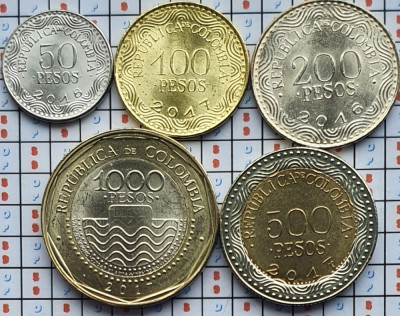 A041 Columbia set 5 monede 50, 100, 200, 500, 1000 Pesos 2016 - 2018 UNC foto